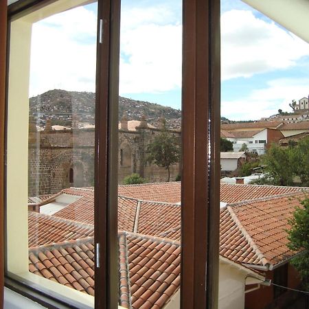 Hostal & Apartments El Triunfo Куско Екстер'єр фото