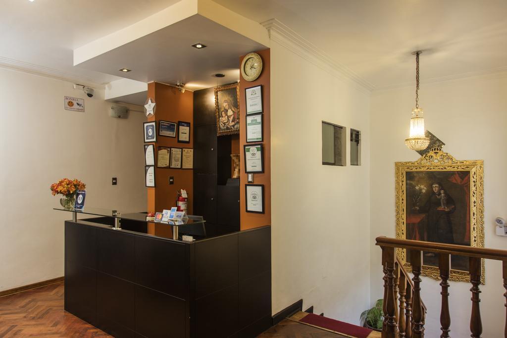 Hostal & Apartments El Triunfo Куско Екстер'єр фото