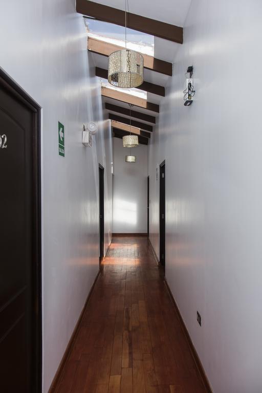 Hostal & Apartments El Triunfo Куско Екстер'єр фото